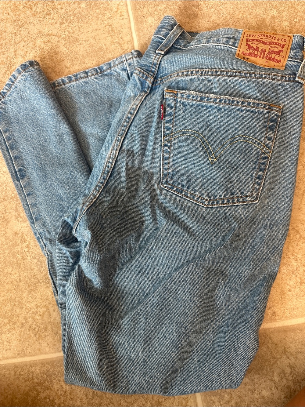 Women’s Relaxed Light Blue Denim Jeans - Classic Brand